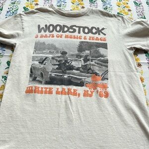Woodstock Mens Tshirt Size Medium, EUC